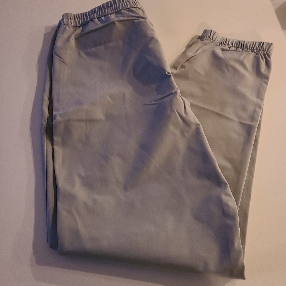 Banana Republic Gray Elastic Waist Pants in Size 34